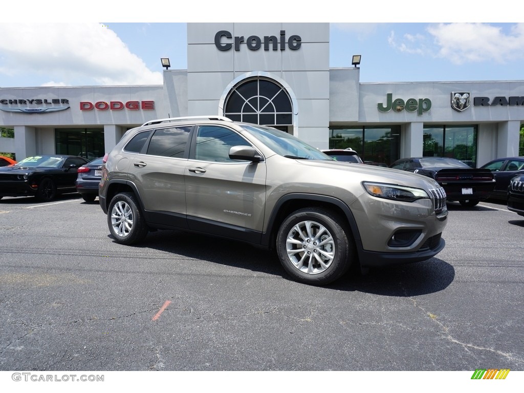 2019 Cherokee Latitude - Light Brownstone Pearl / Black photo #1