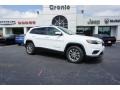 Bright White - Cherokee Latitude Plus Photo No. 1