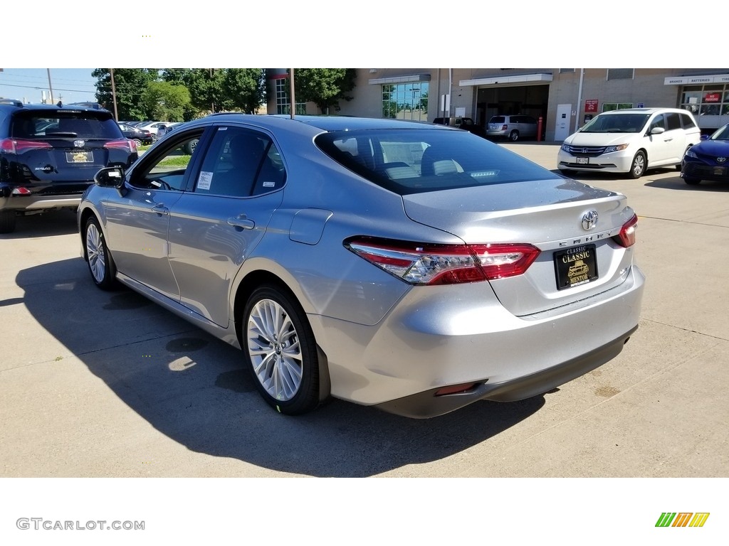 2018 Camry XLE - Celestial Silver Metallic / Ash photo #2