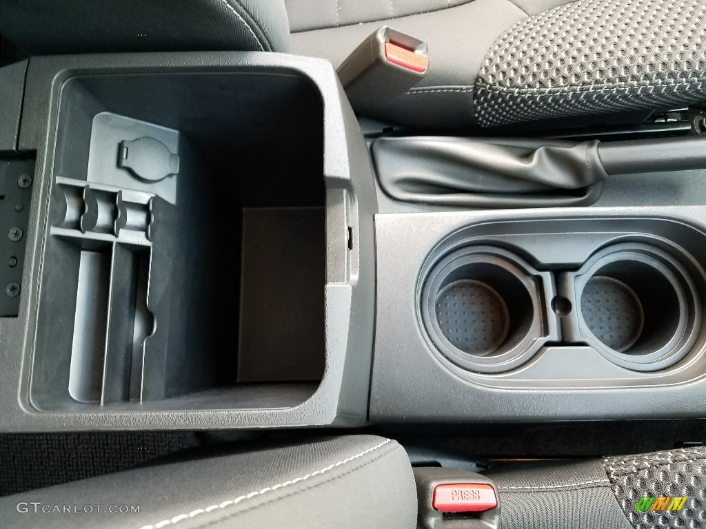 2018 Frontier Pro-4X Crew Cab 4x4 - Gun Metallic / Graphite photo #18