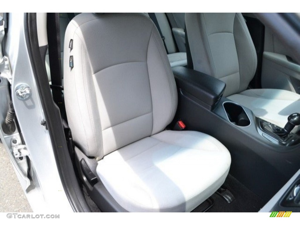 2014 Optima LX - Bright Silver / Gray photo #18