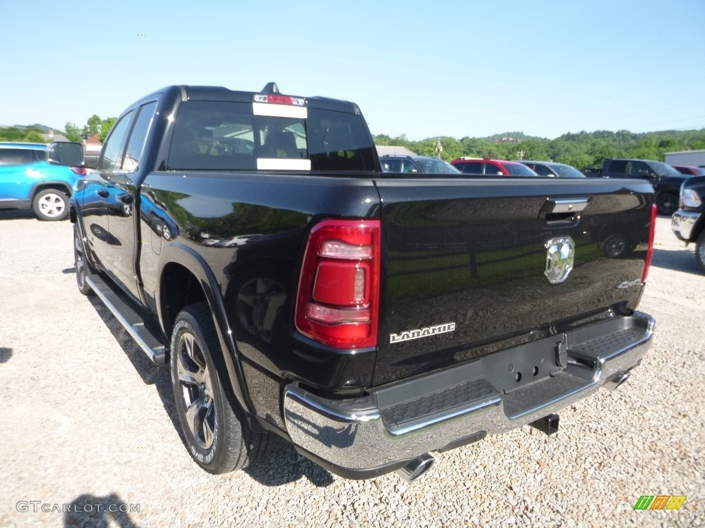 2019 1500 Laramie Quad Cab 4x4 - Diamond Black Crystal Pearl / Black photo #2