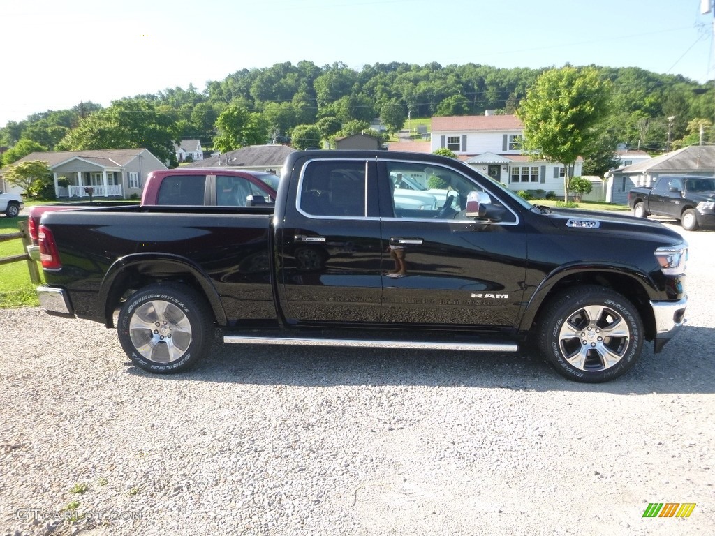 2019 1500 Laramie Quad Cab 4x4 - Diamond Black Crystal Pearl / Black photo #5