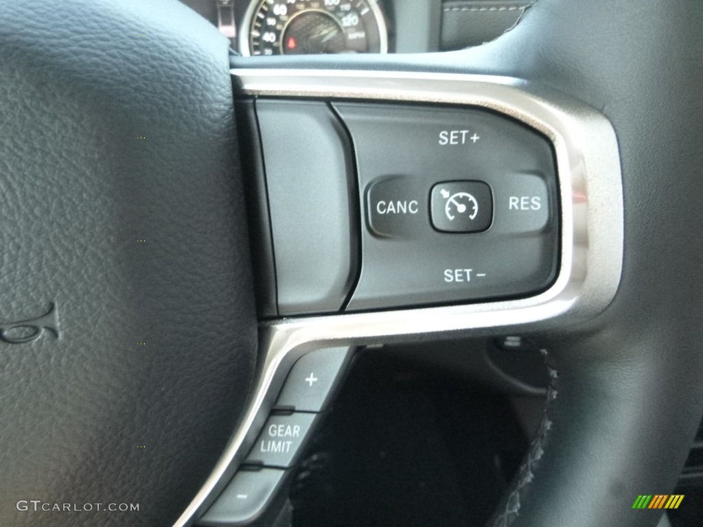 2019 1500 Laramie Quad Cab 4x4 - Diamond Black Crystal Pearl / Black photo #18