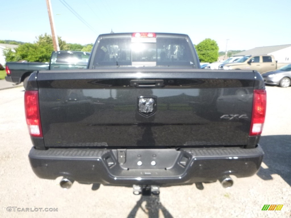 2018 1500 Big Horn Crew Cab 4x4 - Brilliant Black Crystal Pearl / Black/Diesel Gray photo #4