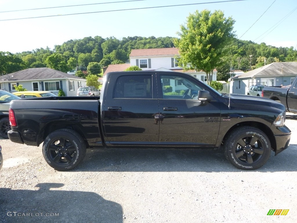 2018 1500 Big Horn Crew Cab 4x4 - Brilliant Black Crystal Pearl / Black/Diesel Gray photo #6