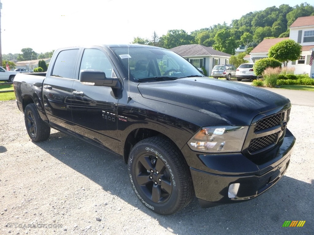2018 1500 Big Horn Crew Cab 4x4 - Brilliant Black Crystal Pearl / Black/Diesel Gray photo #7