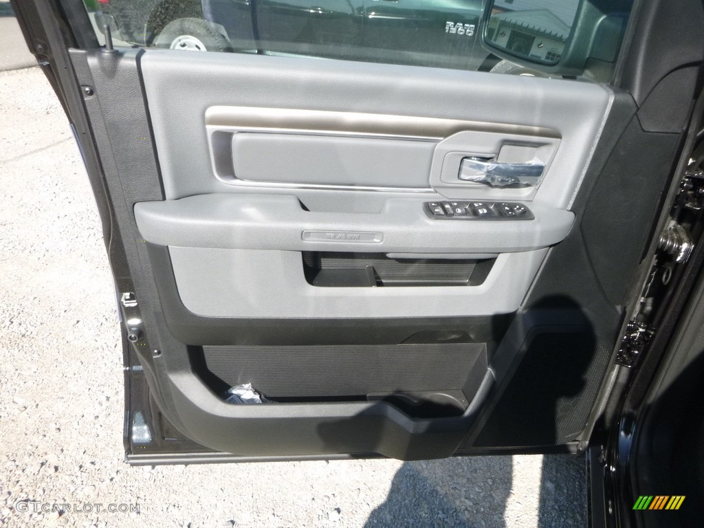 2018 1500 Big Horn Crew Cab 4x4 - Brilliant Black Crystal Pearl / Black/Diesel Gray photo #14