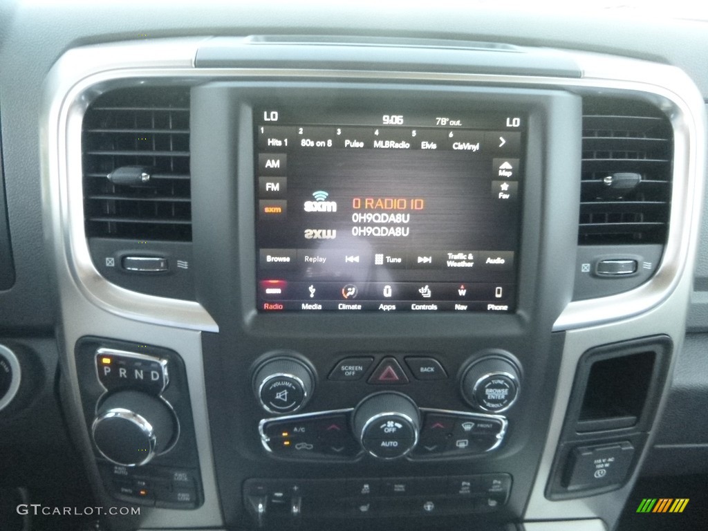 2018 1500 Big Horn Crew Cab 4x4 - Brilliant Black Crystal Pearl / Black/Diesel Gray photo #17