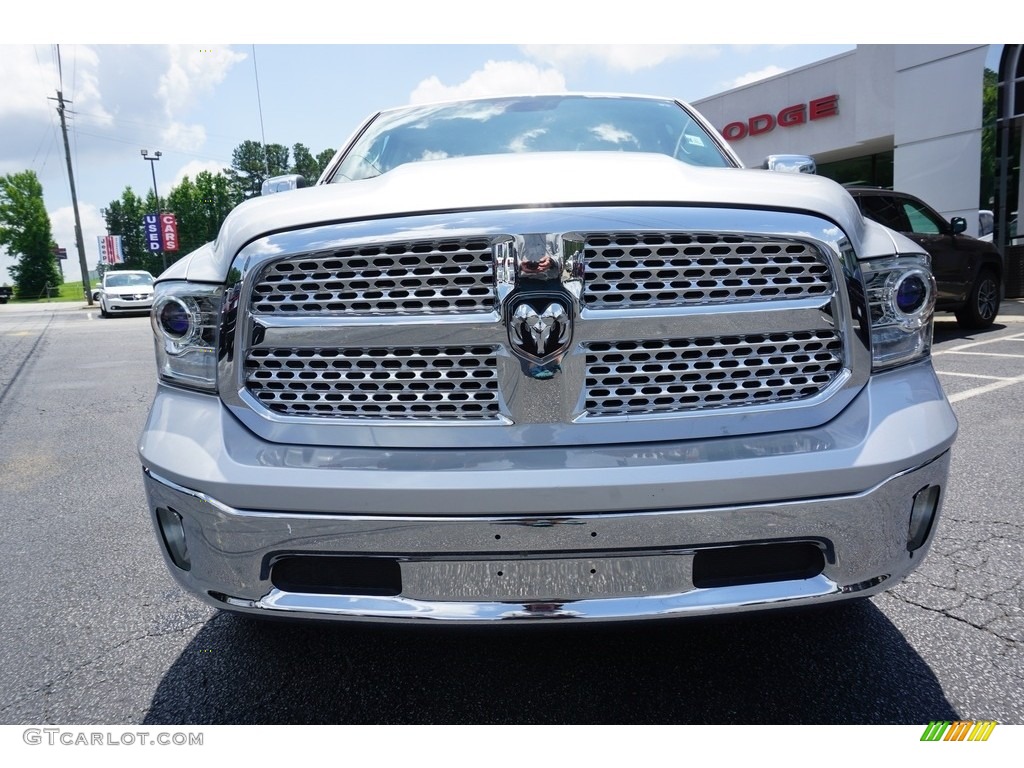 2018 1500 Laramie Crew Cab 4x4 - Bright Silver Metallic / Black photo #2