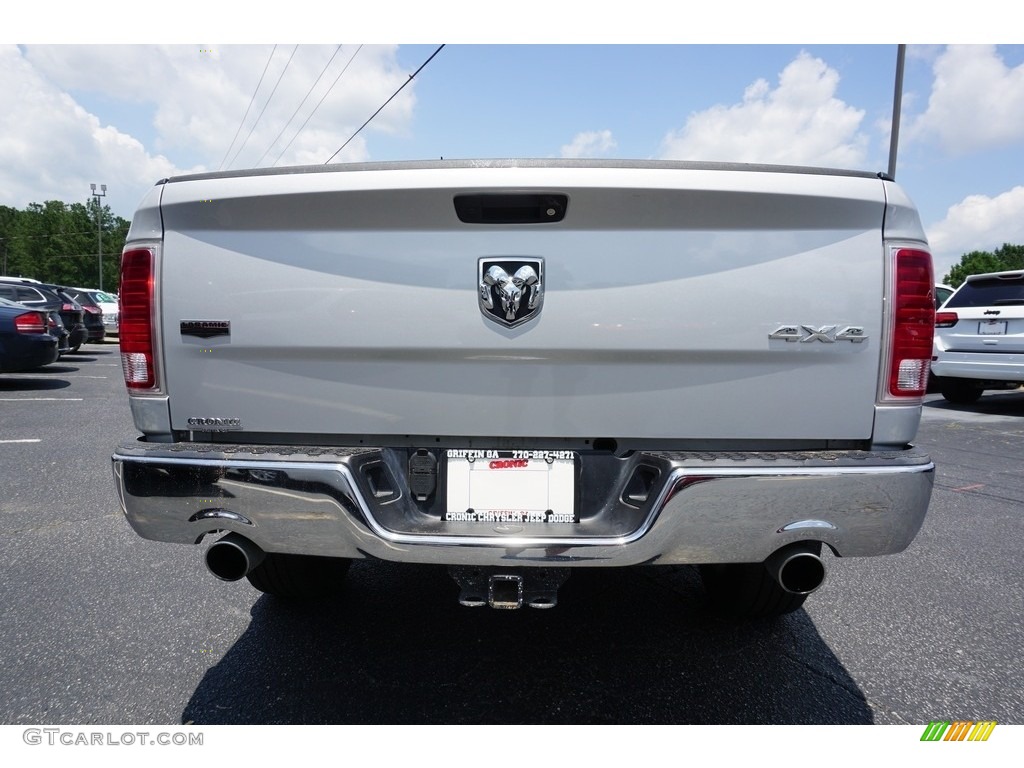 2018 1500 Laramie Crew Cab 4x4 - Bright Silver Metallic / Black photo #11