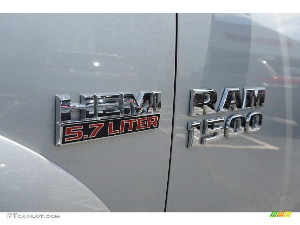 2018 1500 Laramie Crew Cab 4x4 - Bright Silver Metallic / Black photo #18