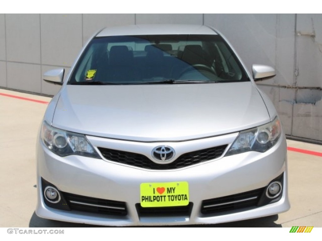 2012 Camry SE - Classic Silver Metallic / Light Gray photo #2