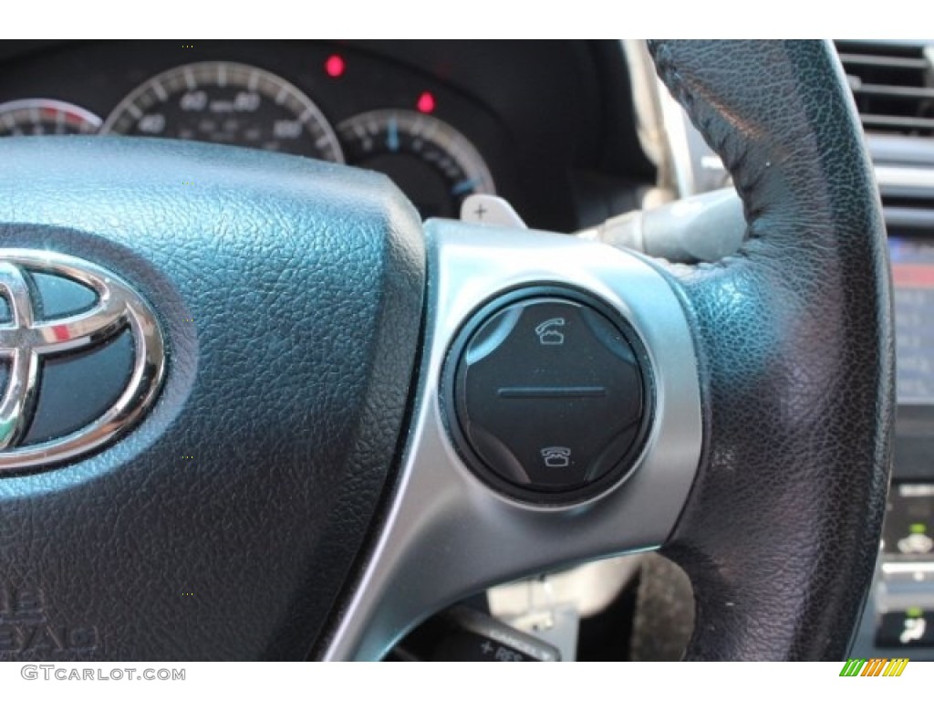 2012 Camry SE - Classic Silver Metallic / Light Gray photo #18