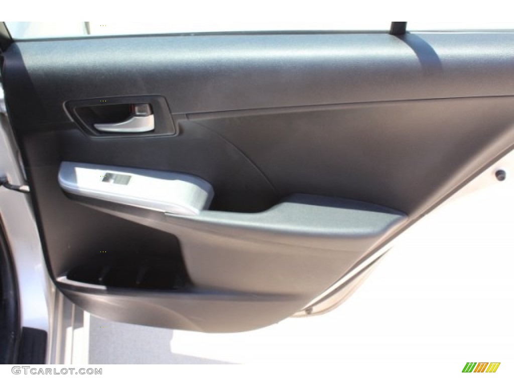 2012 Camry SE - Classic Silver Metallic / Light Gray photo #26