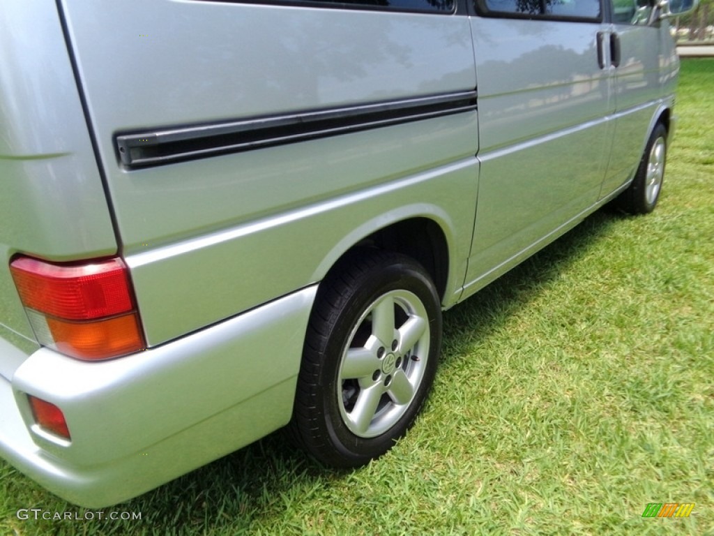 2003 EuroVan GLS - Reflex Silver Metallic / Gray photo #19