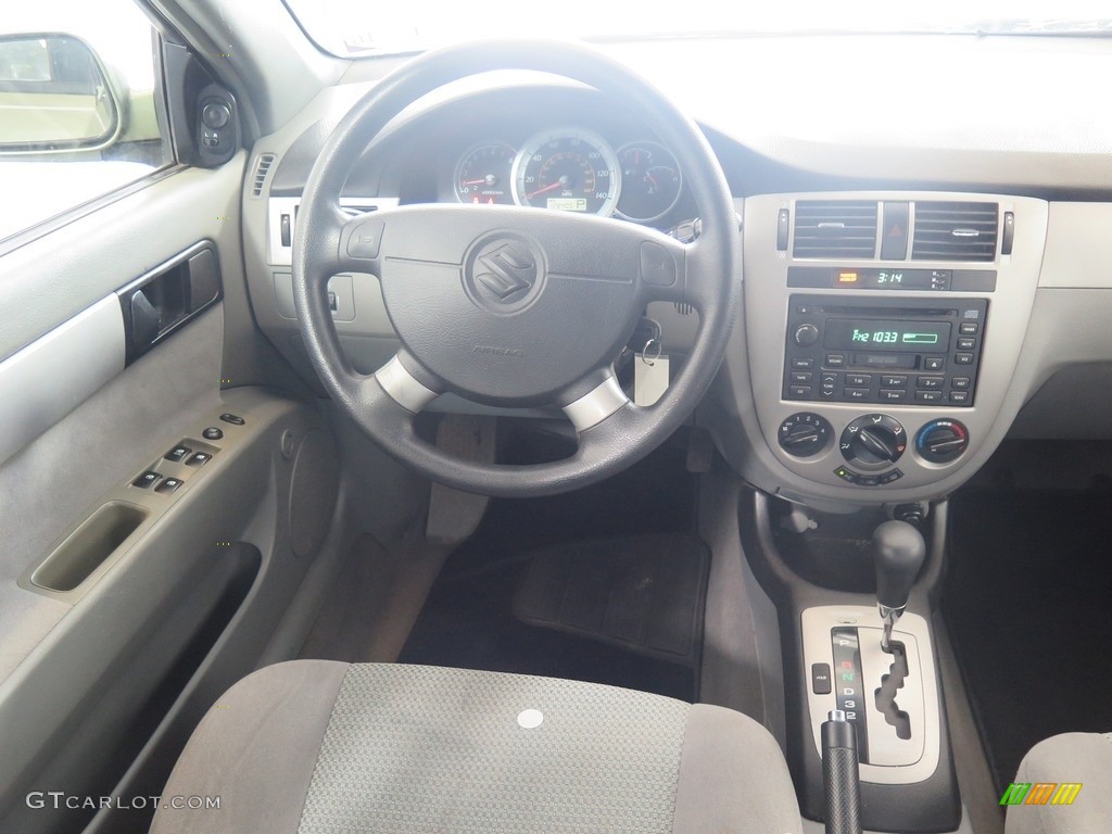 2006 Forenza Sedan - Desert Green Metallic / Grey photo #9