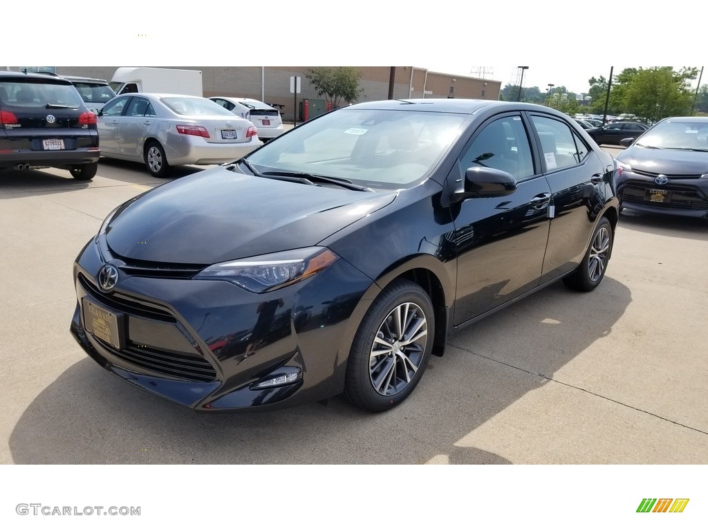 Black Sand Pearl 2019 Toyota Corolla LE Exterior Photo #127778964