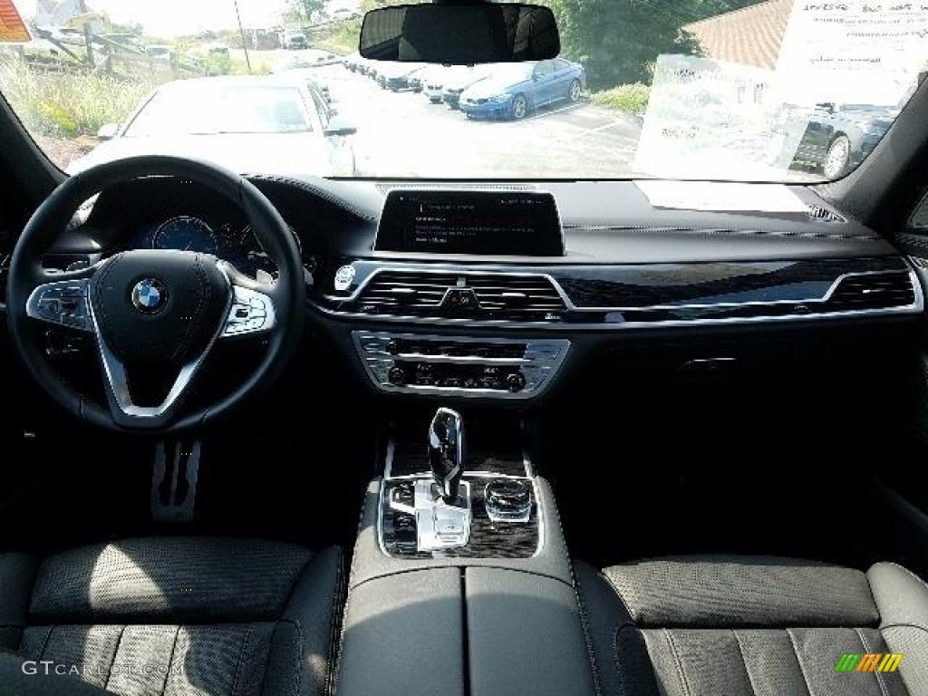 2018 7 Series 740i xDrive Sedan - Singapore Gray Metallic / Black photo #4