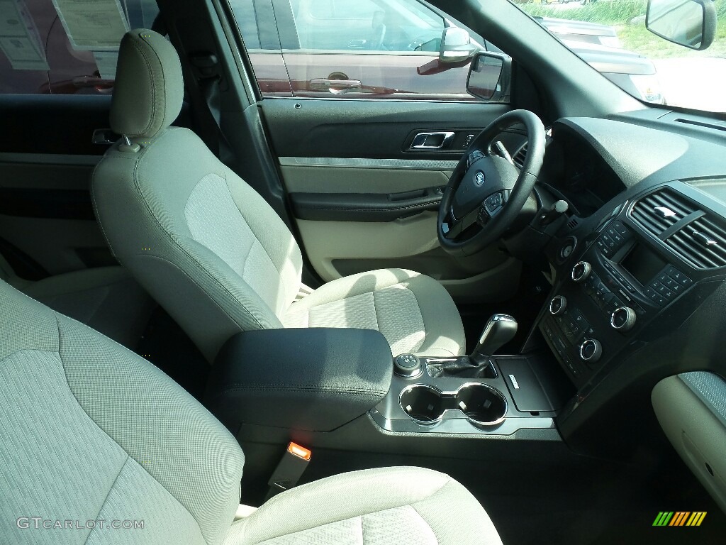 2018 Explorer 4WD - Ingot Silver / Medium Stone photo #4