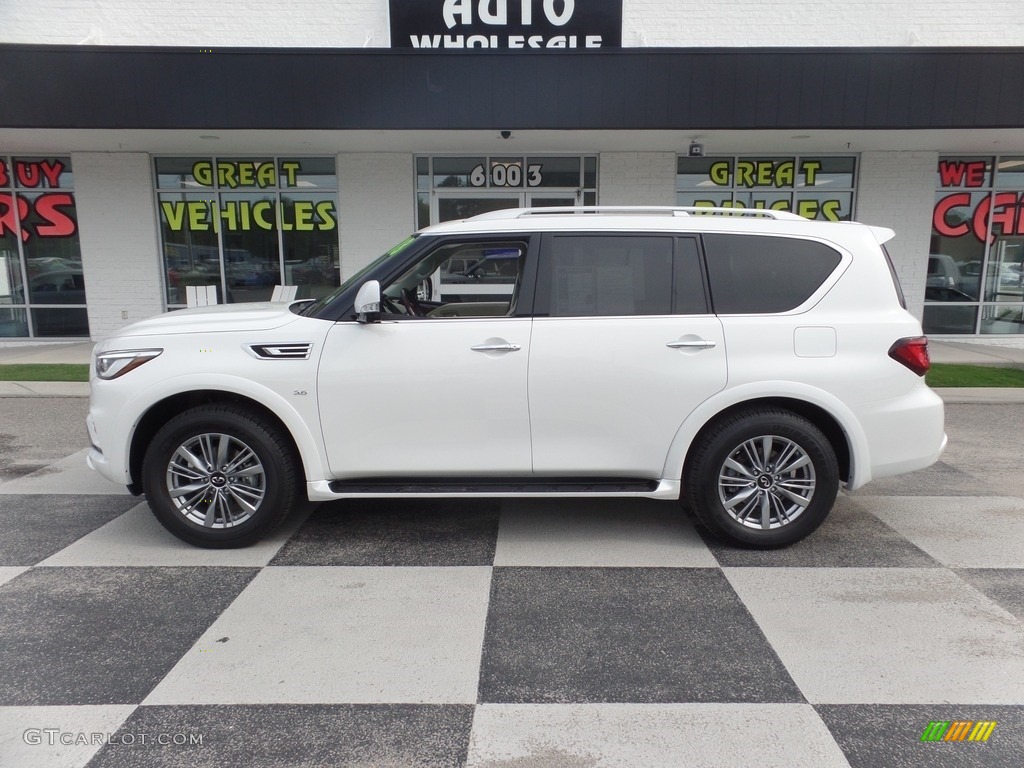 Moonstone White Infiniti QX80