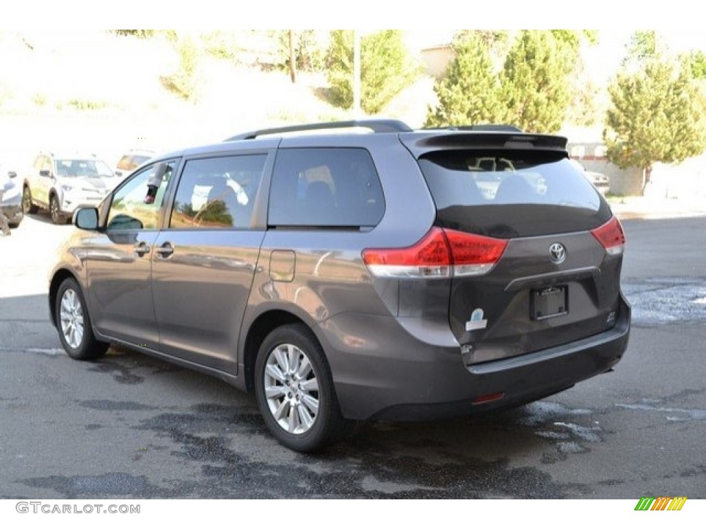 2012 Sienna XLE AWD - Predawn Gray Mica / Light Gray photo #5