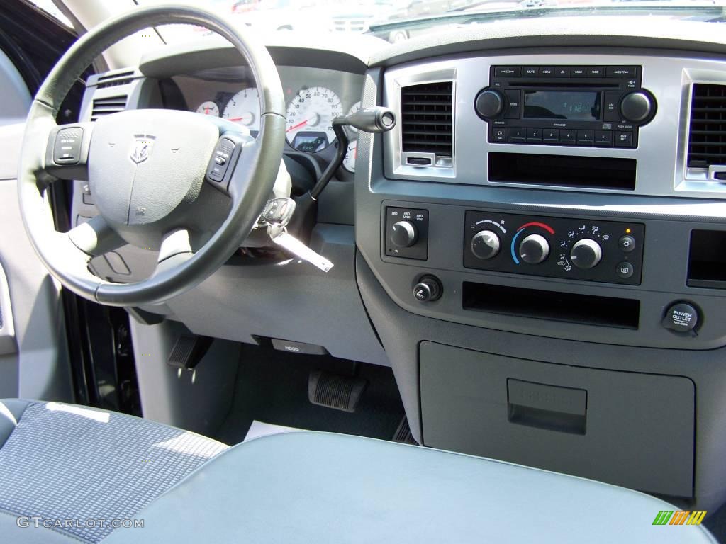 2007 Ram 1500 Big Horn Edition Quad Cab 4x4 - Brilliant Black Crystal Pearl / Medium Slate Gray photo #12