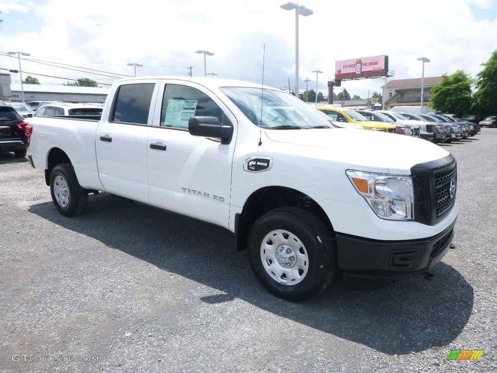 2018 Nissan TITAN XD S Crew Cab 4x4 Exterior Photos