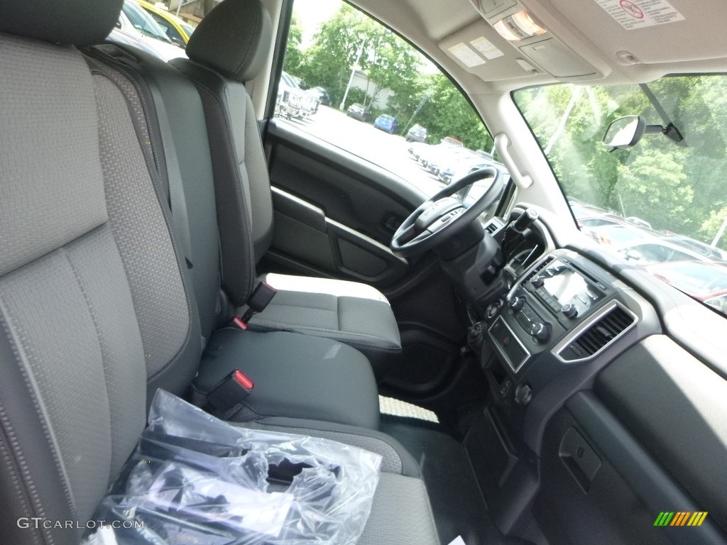 2018 TITAN XD S Crew Cab 4x4 - Glacier White / Black photo #9