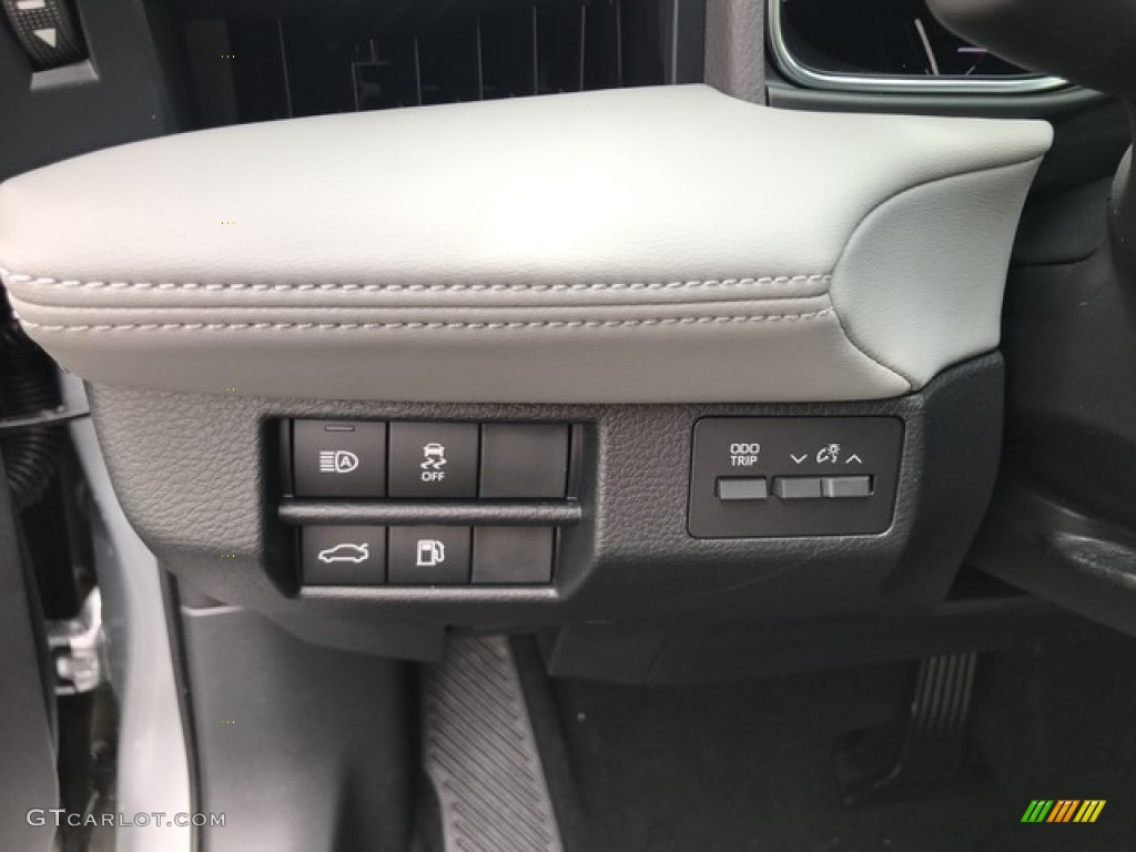 2019 Toyota Avalon XLE Controls Photo #127800686