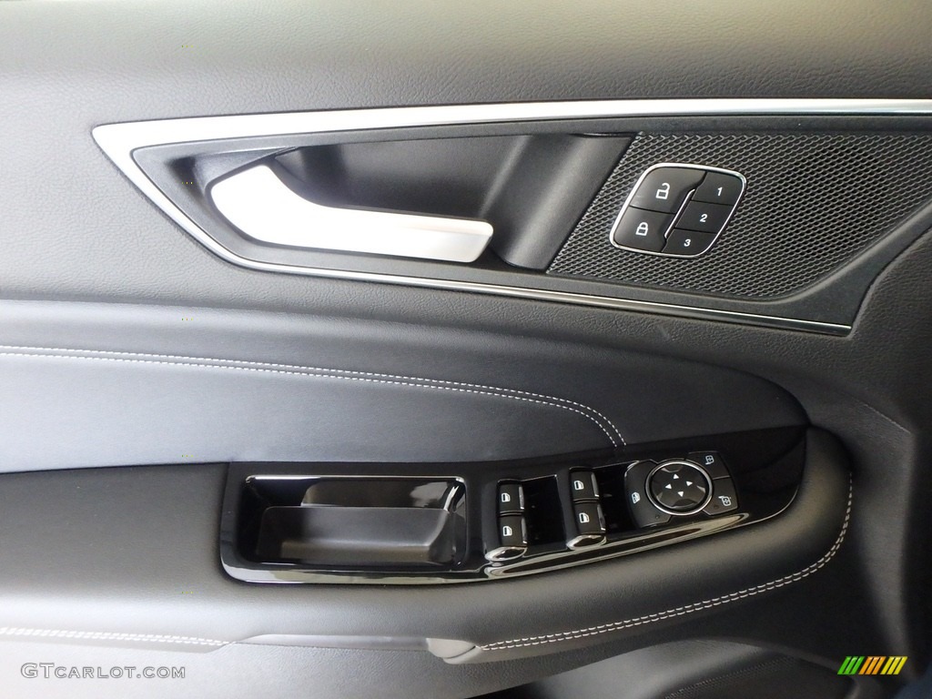 2018 Edge Titanium AWD - Blue / Ebony photo #9