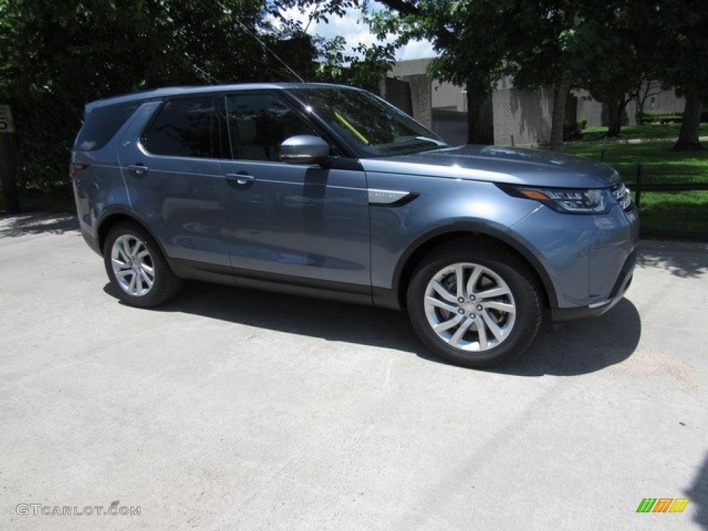 Byron Blue Metallic Land Rover Discovery