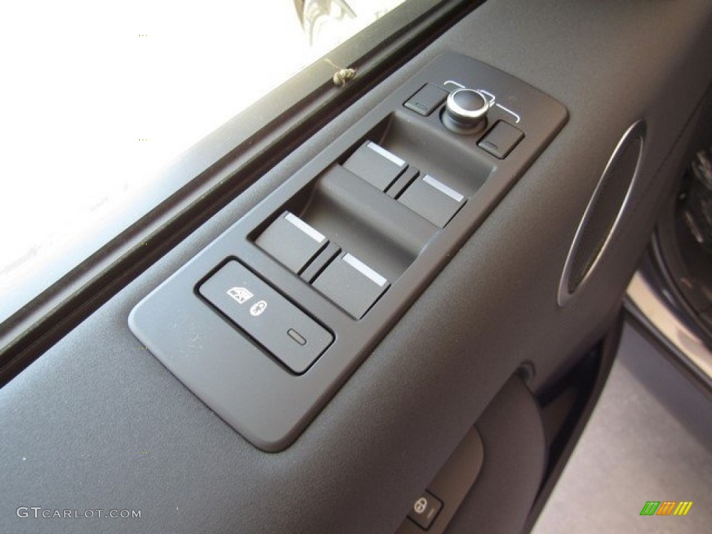 2018 Discovery SE - Corris Grey Metallic / Ebony/Ebony photo #25