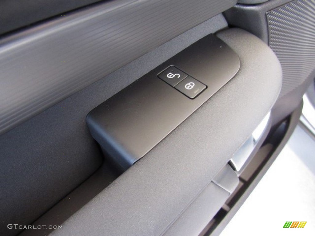 2018 Discovery SE - Corris Grey Metallic / Ebony/Ebony photo #26