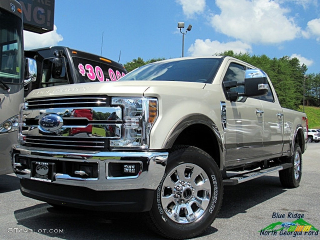 2018 F250 Super Duty Lariat Crew Cab 4x4 - White Gold / Camel photo #1