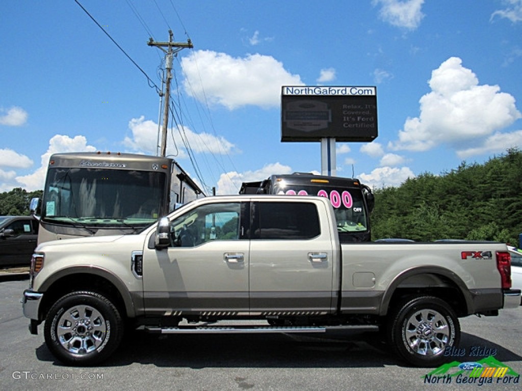 2018 F250 Super Duty Lariat Crew Cab 4x4 - White Gold / Camel photo #2