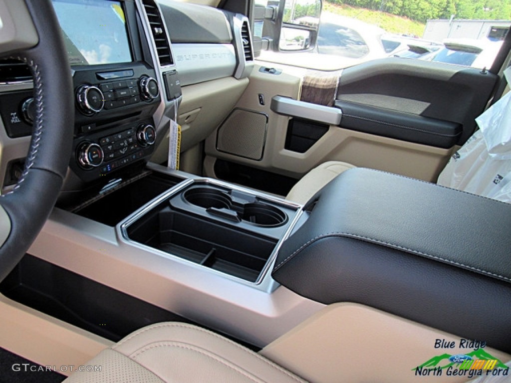 2018 F250 Super Duty Lariat Crew Cab 4x4 - White Gold / Camel photo #30