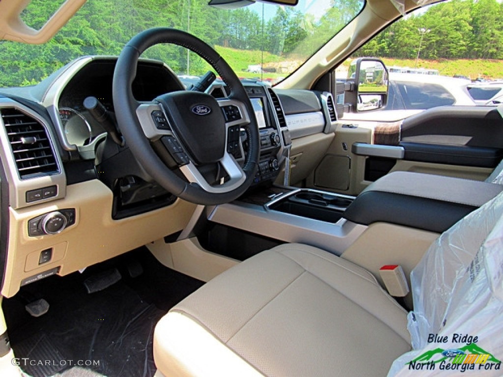 2018 F250 Super Duty Lariat Crew Cab 4x4 - White Gold / Camel photo #33