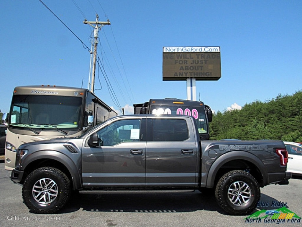 2018 F150 SVT Raptor SuperCrew 4x4 - Magnetic / Raptor Black photo #2