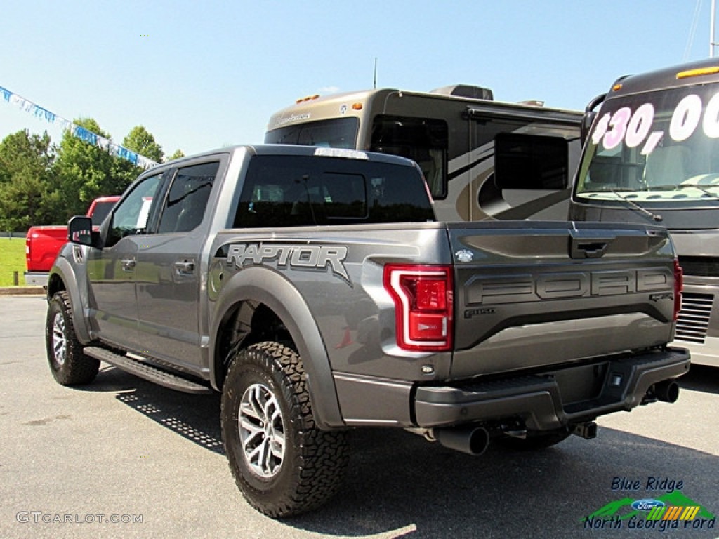 2018 F150 SVT Raptor SuperCrew 4x4 - Magnetic / Raptor Black photo #3