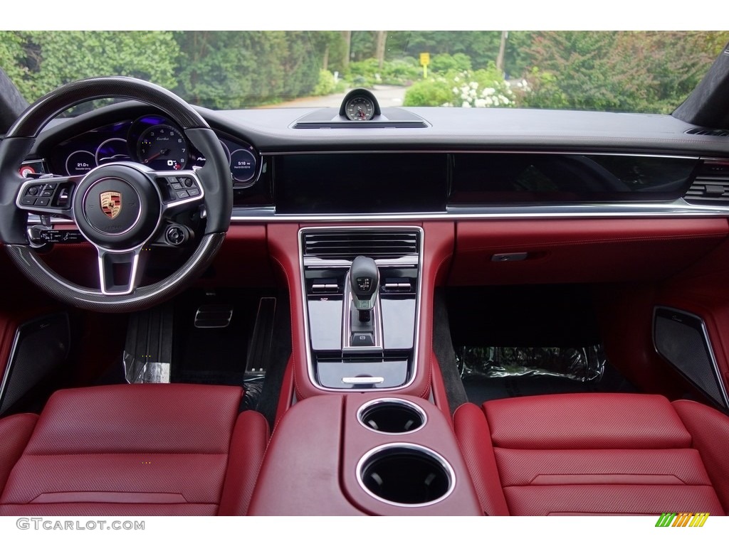 2017 Porsche Panamera Turbo Black/Bordeaux Red Dashboard Photo #127816921