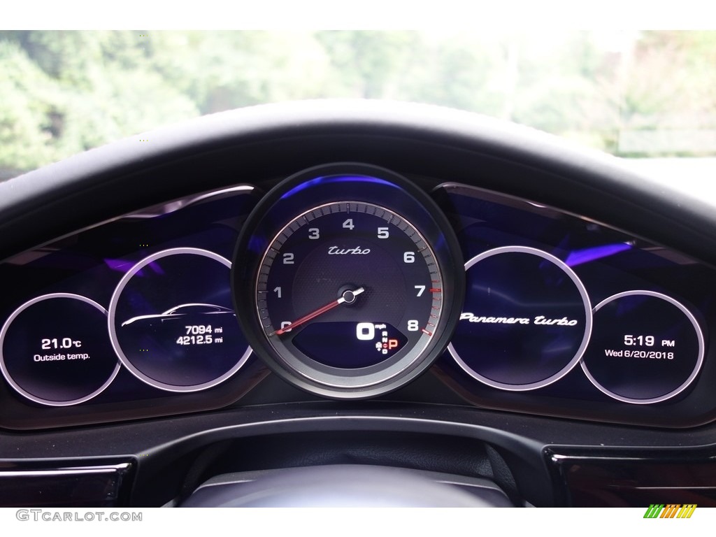 2017 Porsche Panamera Turbo Gauges Photos