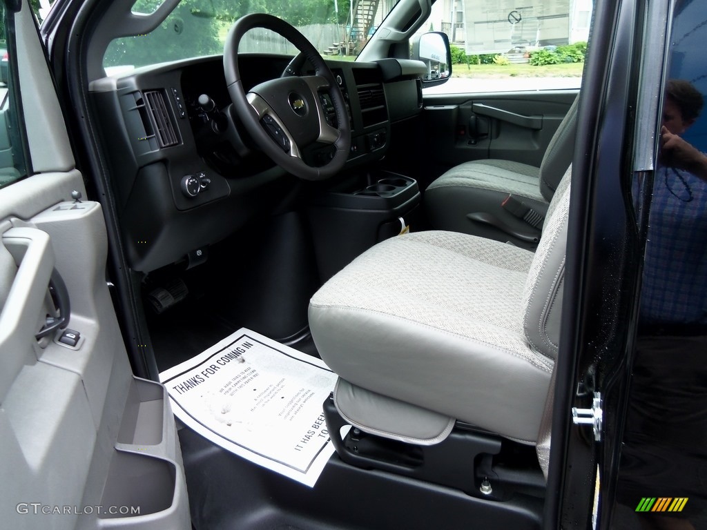 2018 Express 2500 Cargo WT - Black / Medium Pewter photo #17