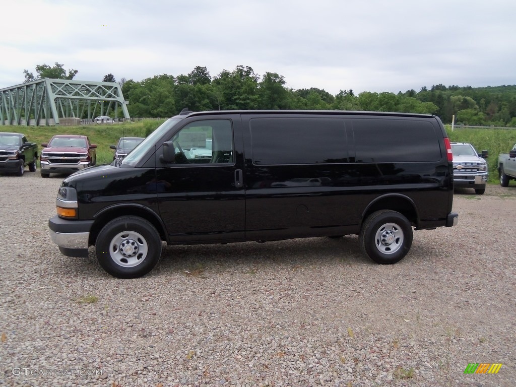 2018 Express 2500 Cargo WT - Black / Medium Pewter photo #27
