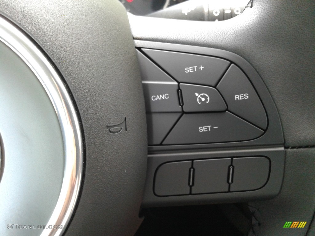 2018 Fiat 500X Trekking Controls Photos