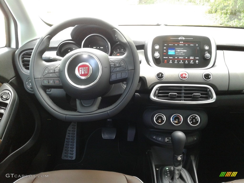 2018 Fiat 500X Trekking Dashboard Photos