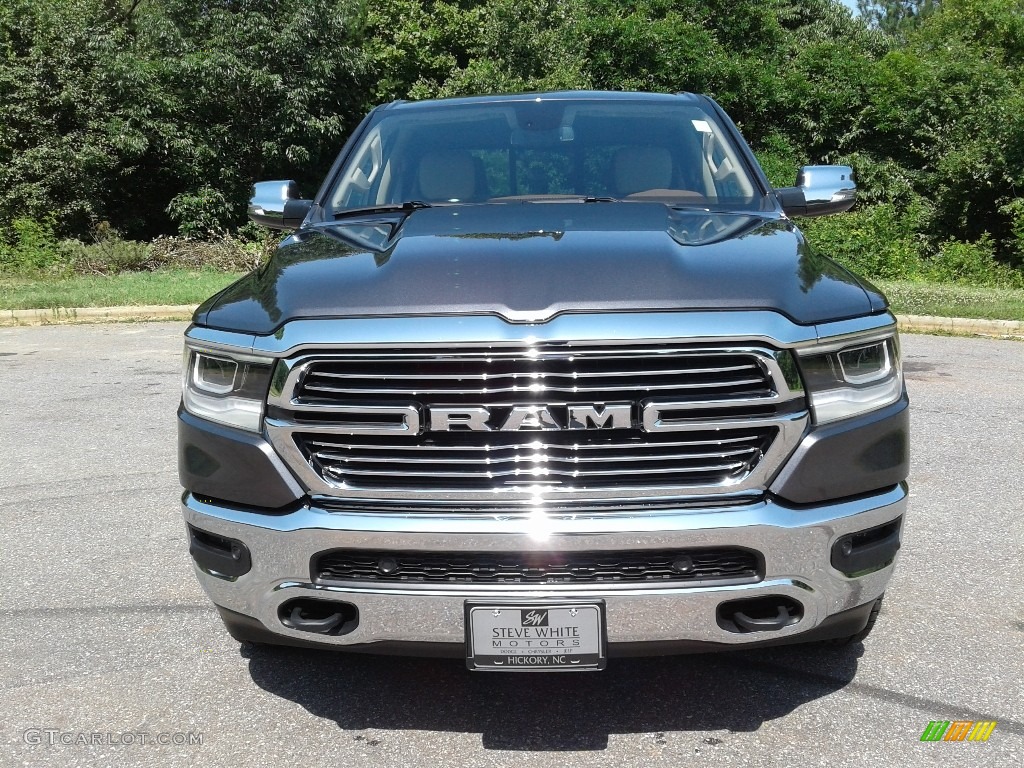 2019 1500 Laramie Crew Cab 4x4 - Granite Crystal Metallic / Mountain Brown/Light Frost Beige photo #3