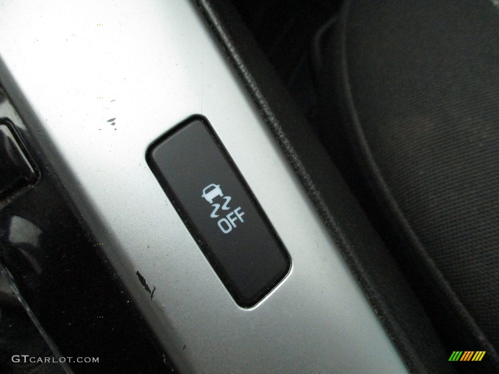 2011 Cruze LS - Ice Blue Metallic / Jet Black/Medium Titanium photo #33