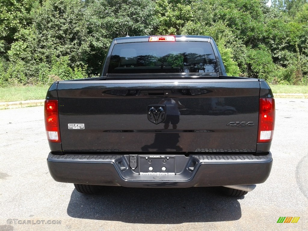2018 1500 Express Crew Cab 4x4 - Brilliant Black Crystal Pearl / Black/Diesel Gray photo #7