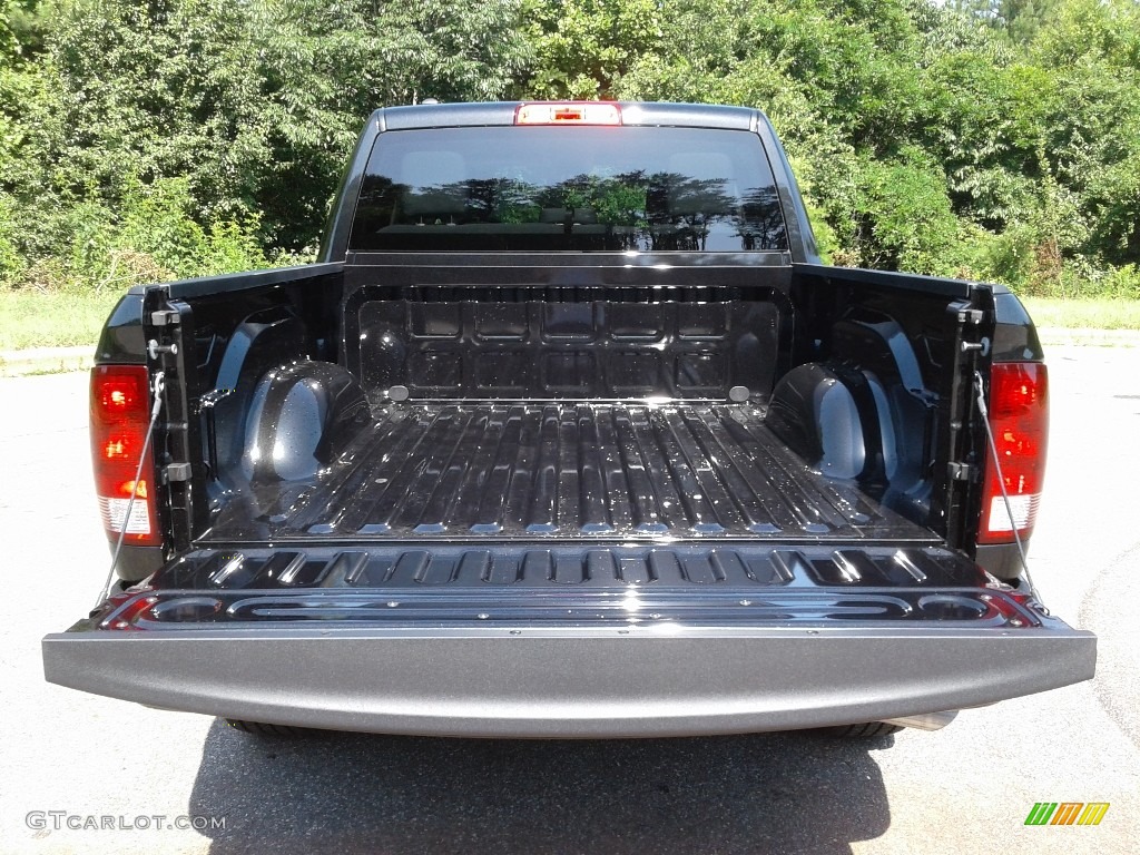 2018 1500 Express Crew Cab 4x4 - Brilliant Black Crystal Pearl / Black/Diesel Gray photo #12